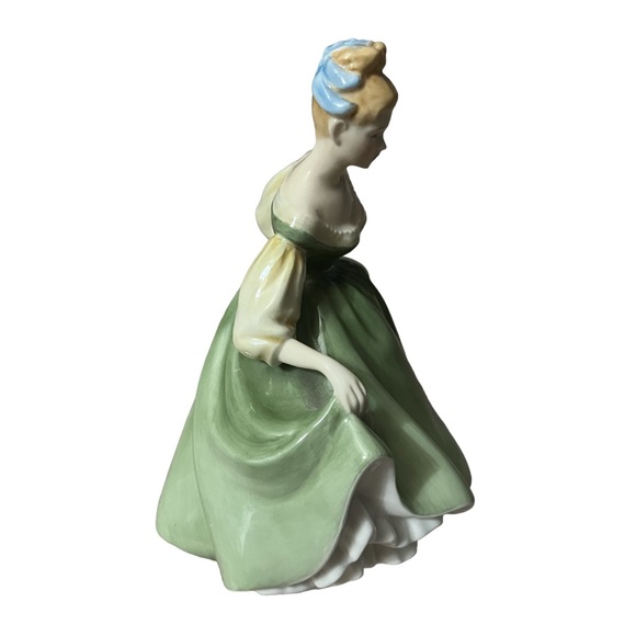Original Royal Doulton Fair Lady - Picture 4 of 6